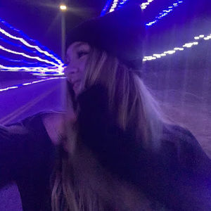 Meet your Posher, Marie